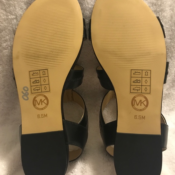 NWOT Michael Kors Sandals 👡 - Picture 7 of 7